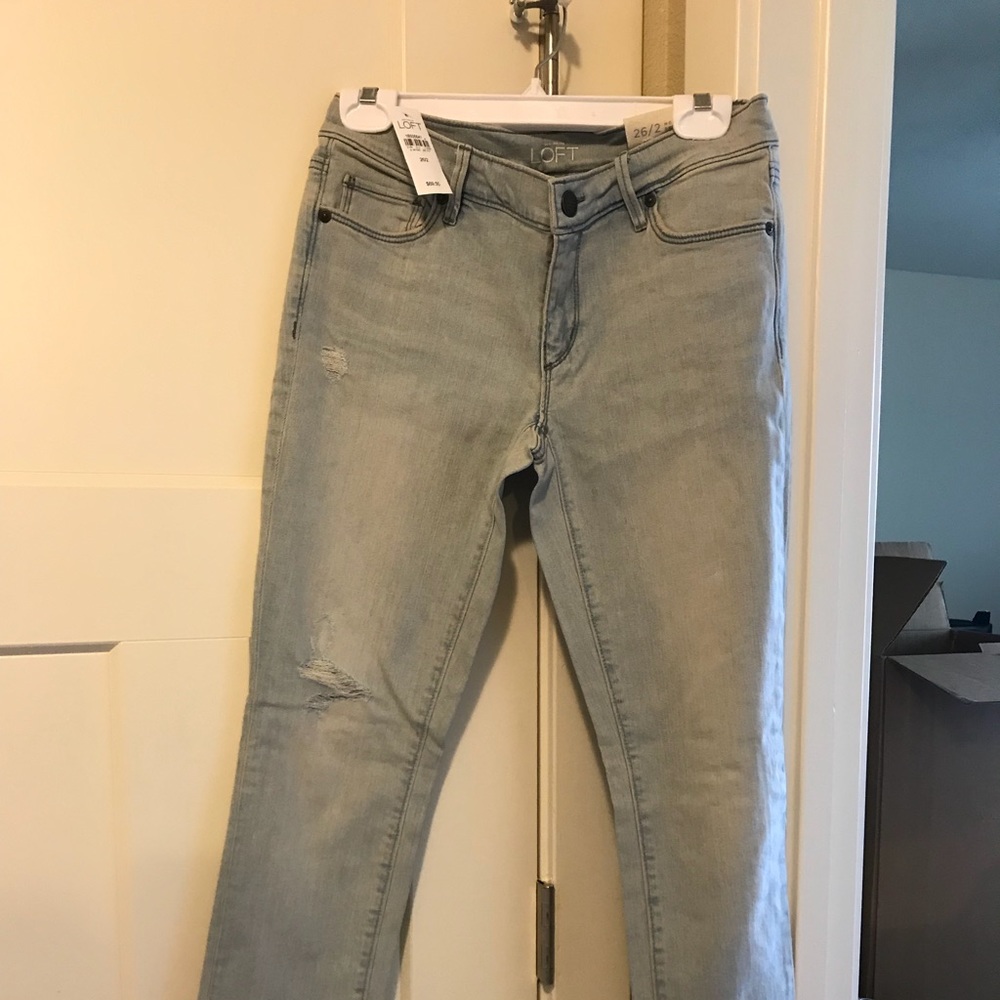 BNWT Loft modern skinny distressed jeans 26/2